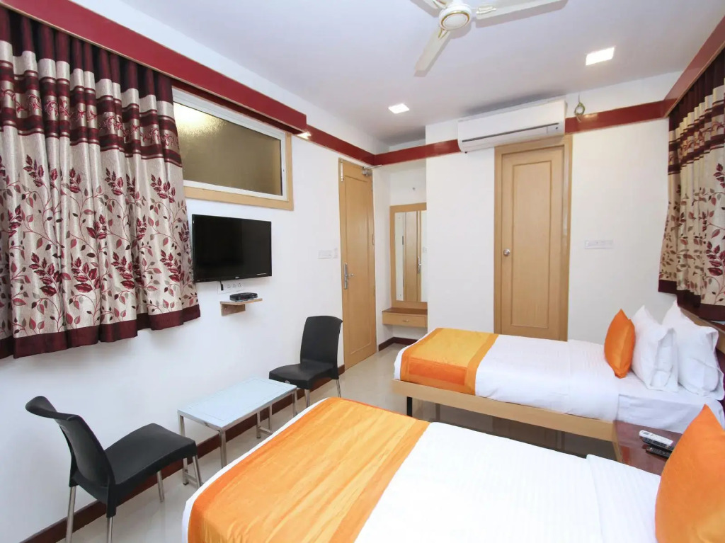 OYO  Capital O 4645 Span Suites
