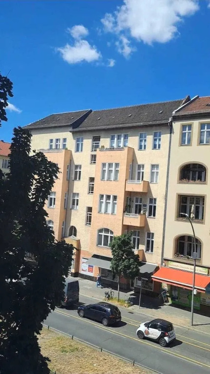Numa Berlin Savi