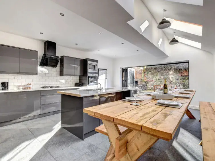 Holiday Home Ger y Taf