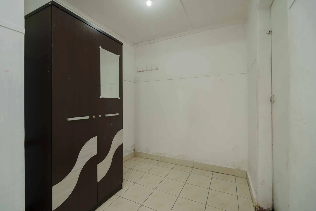 RedDoorz Syariah near Jalan Asahan Pematang Siantar