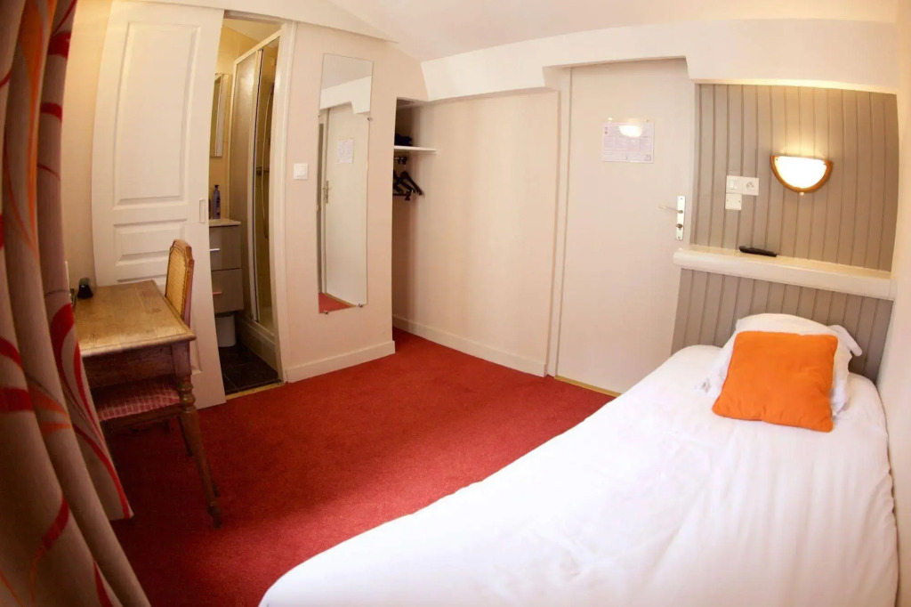 Garden Hotel Rennes Centre Gare