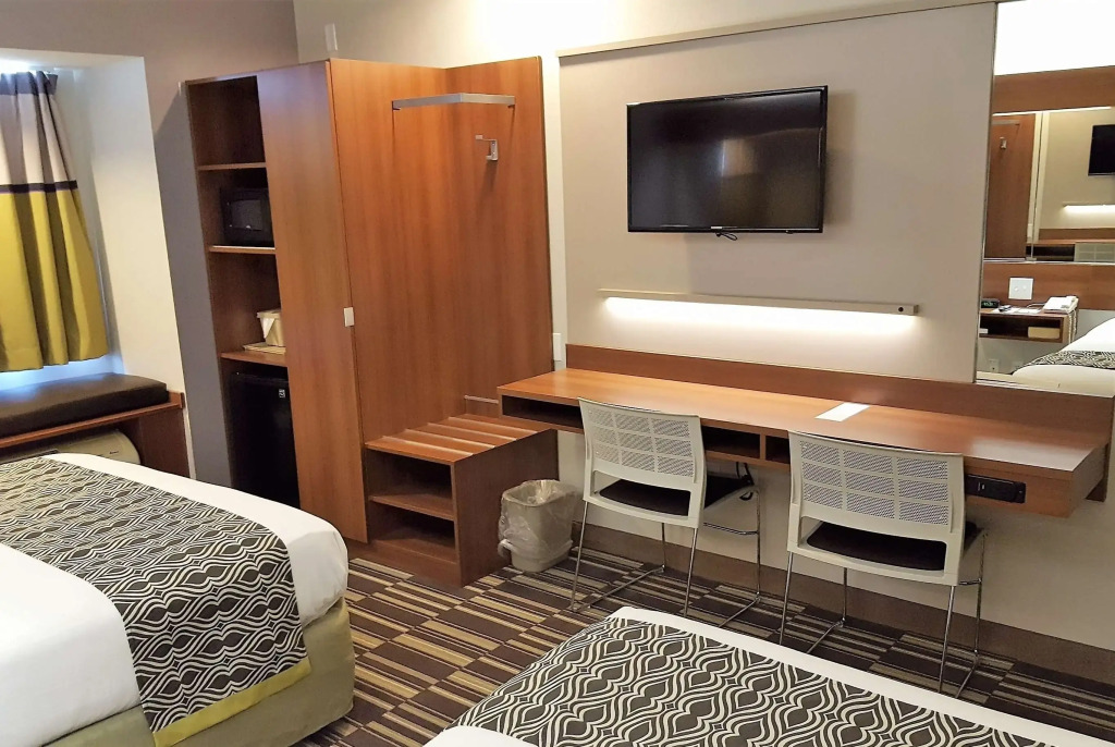 Microtel Inn & Suites by Wyndham Bellevue