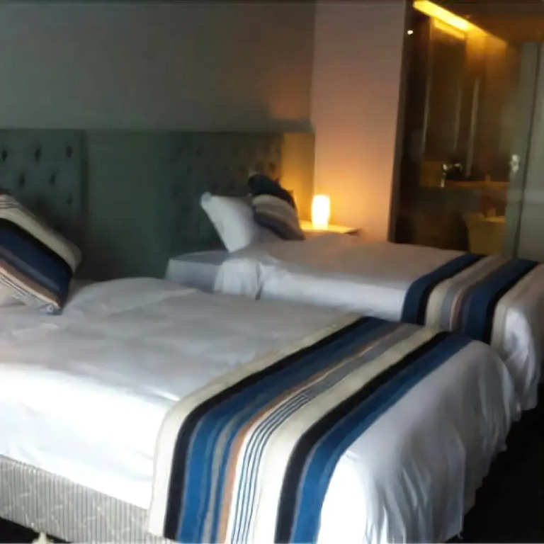 Hongtu Royal Business Hotel