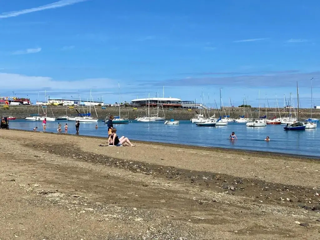 Saint-Quay Etables-sur-Mer grande Maison à 40m de la plage du Portrieux