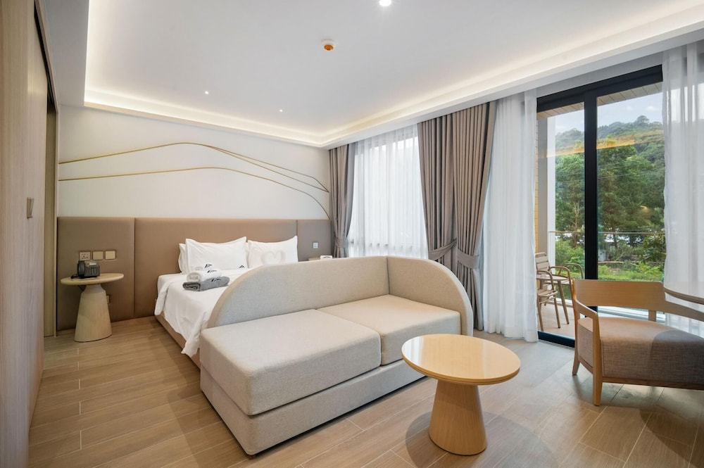 Wyndham 2229 Naiton Beach Studio Forrest View