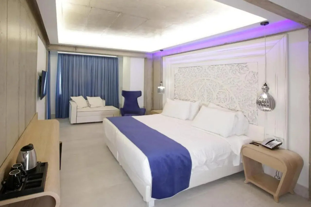 Glaros Royal Beach Hotel