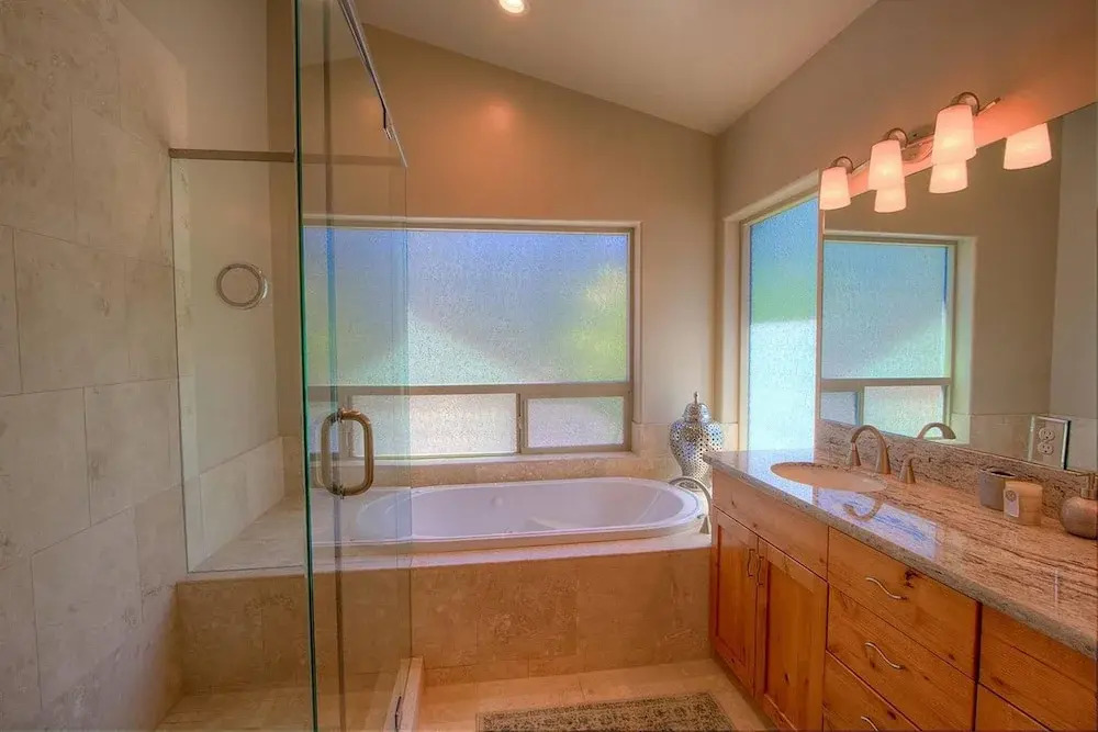 Hole in One Hideaway