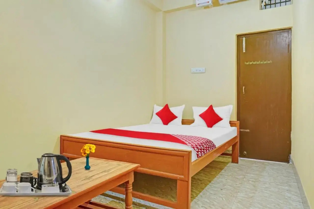 OYO Flagship 70389 Shree Hotel New Rajdhani