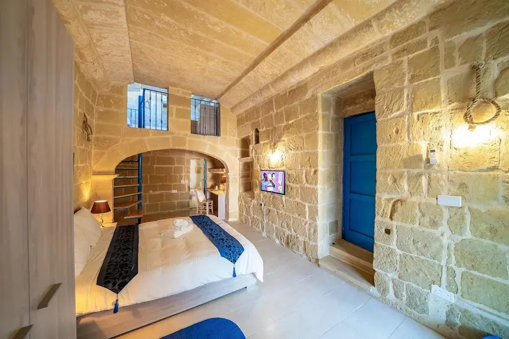 Ta' Pinu B&B