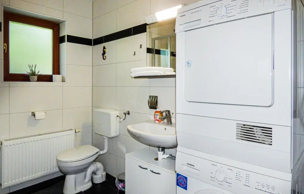 Nice Apartment in Arrach With Wifi and 2 Bedrooms