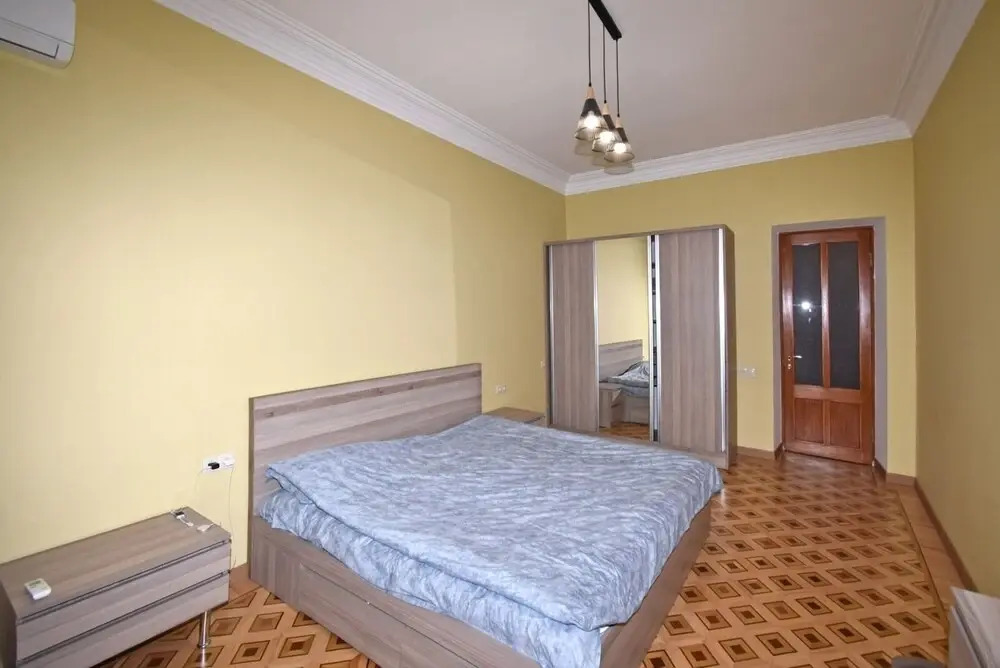 Moskovyan apartment HR agency
