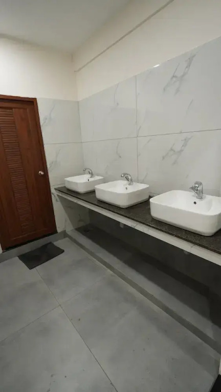 Hotel Hive Inn - Kozhikode