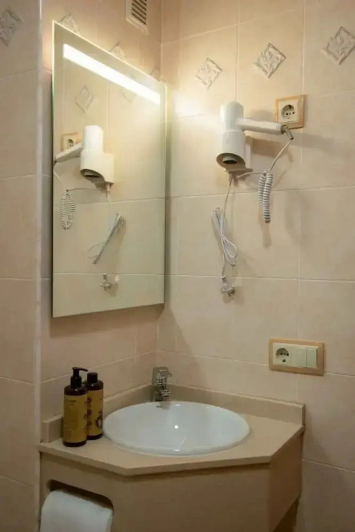 Agora Hostal