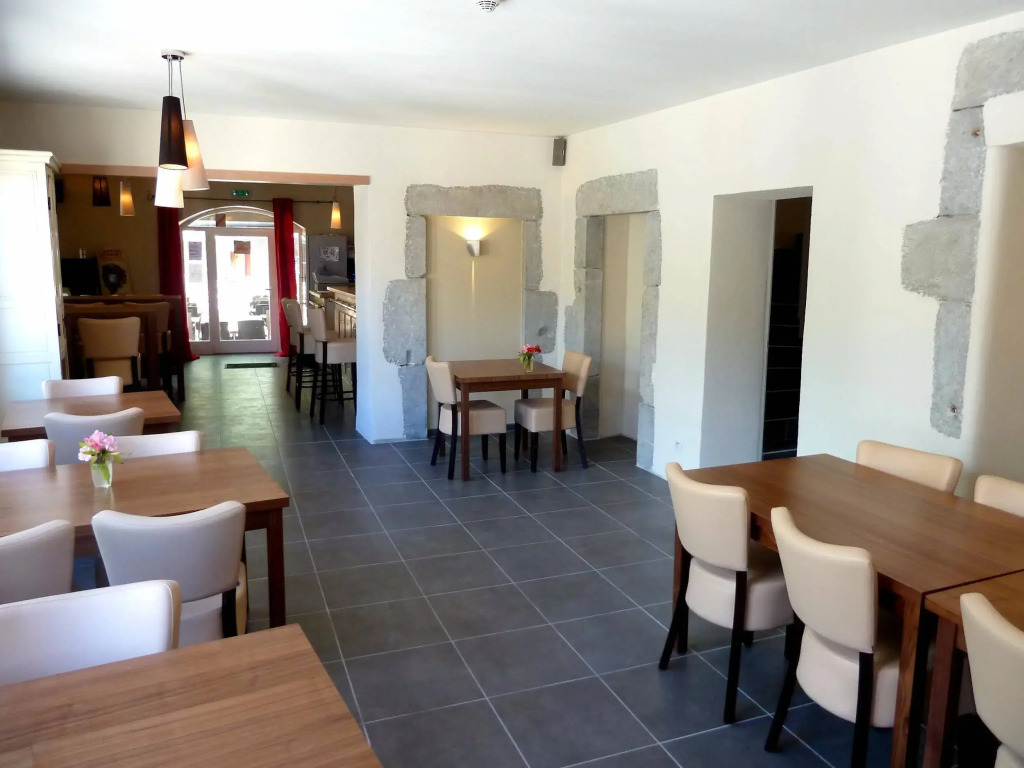 Auberge du Vieux Lanas Logis Hotel Restaurant
