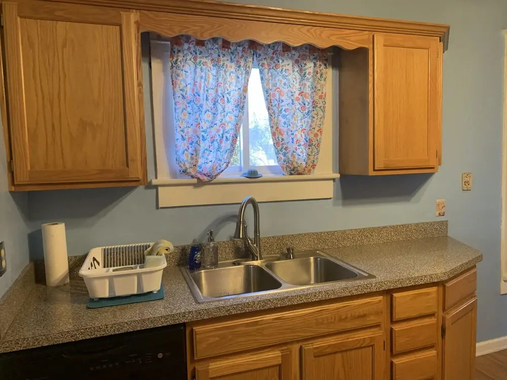 Mermaids & Mutts 3 Bedroom Bungalow by RedAwning