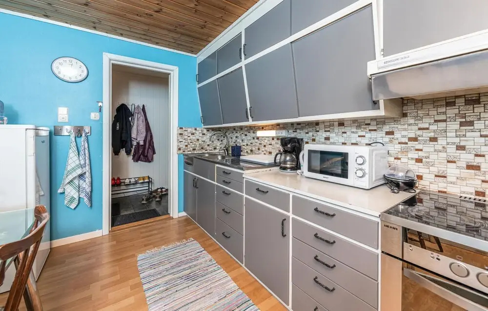 5 Bedroom Pet Friendly Home In Vestnes