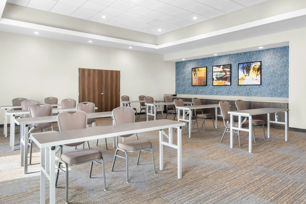 Home2 Suites By Hilton Dallas Grand Prairie