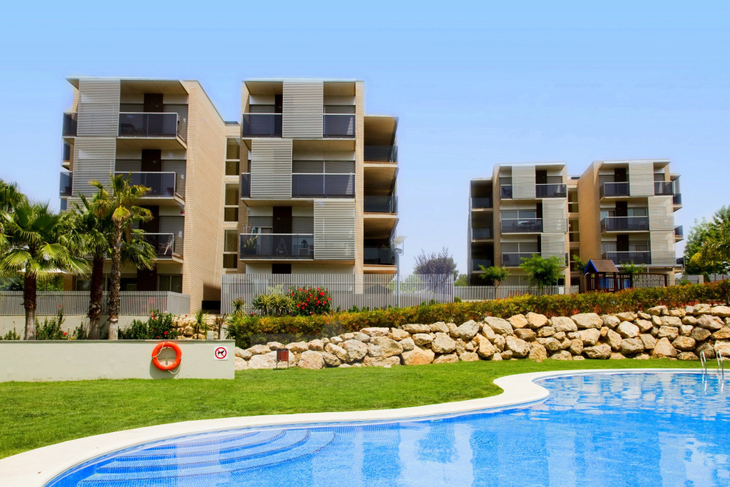 UHC Paradise Village Family Complex