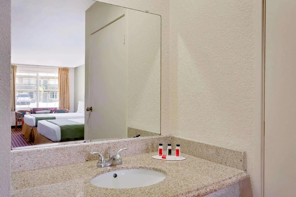 Travelodge by Wyndham El Centro