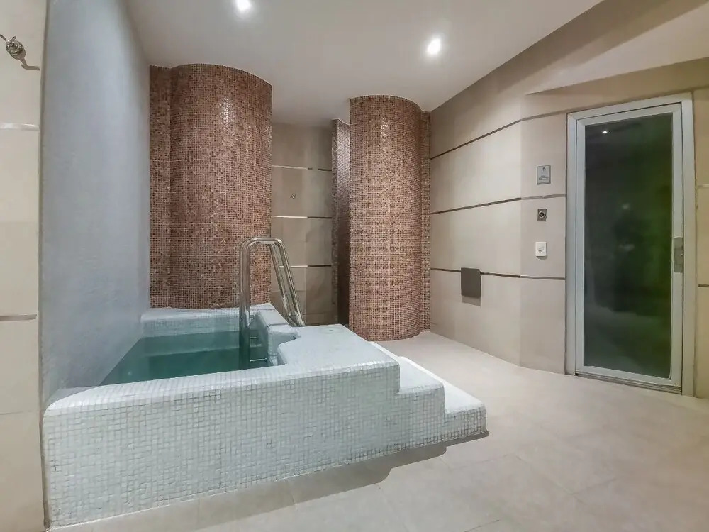 Emerald Residential Tower and Spa