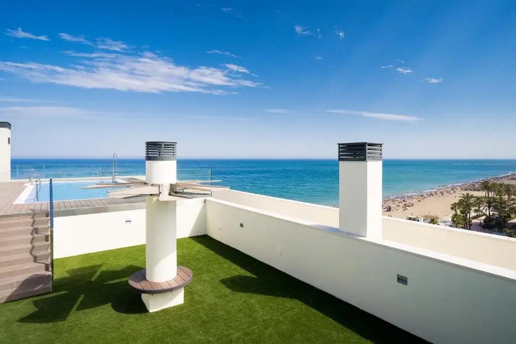 Gran vivienda de lujo frente al mar