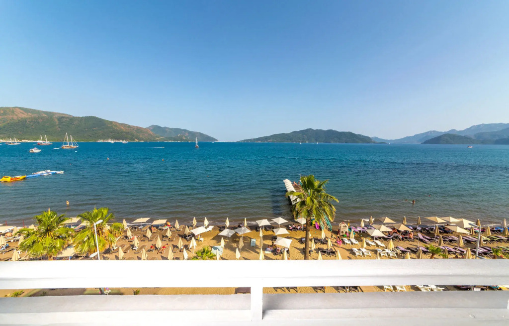 Honeymoon Hotel