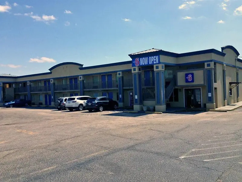 Super 8 Opelika Alabama