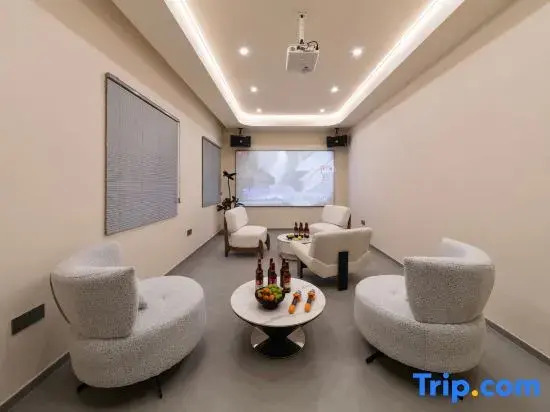 Jingyin · Lume Mountain View & Mist Private Hot Spring Boutique Inn, Anji Yunshang Grassland