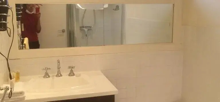 Australian Home Away Doncaster Elgar 2