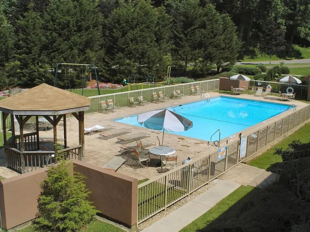 Chestnut Tree Inn - Cherokee