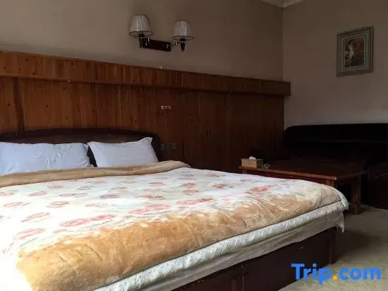 Jilong Yage Hotel