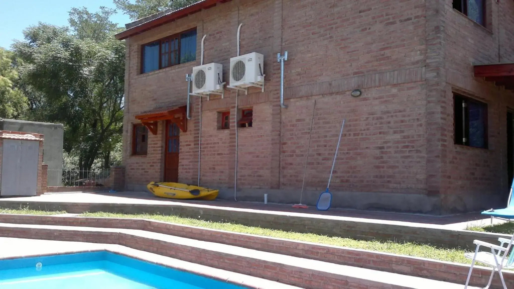 Las Acacias