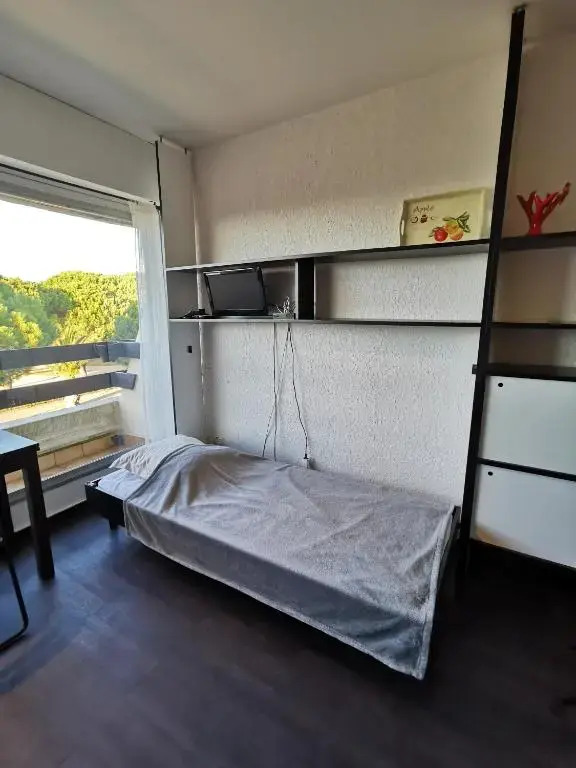AS21549 - Studio lumineux vue mer avec piscine et parking commun