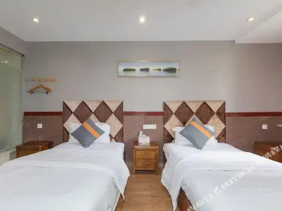 Zhizhou Business Hotel