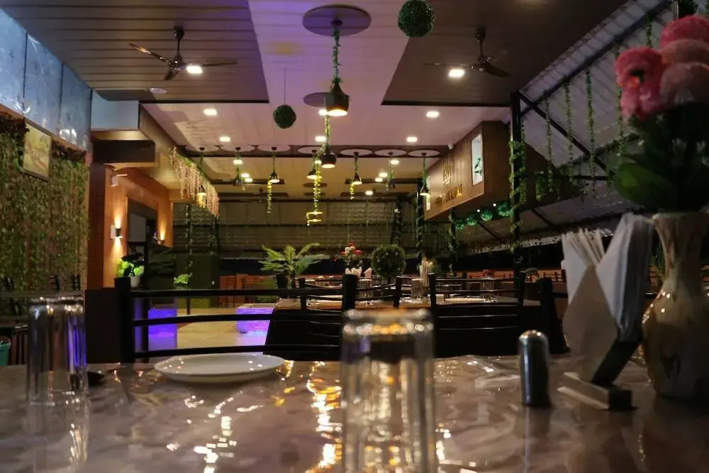 Hotel SHREE PALACE