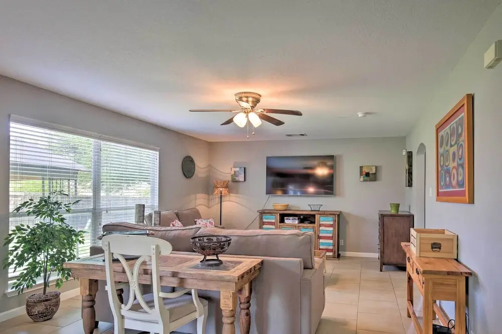 San Antonio Home w/ Hot Tub - 1 Mi to Seaworld