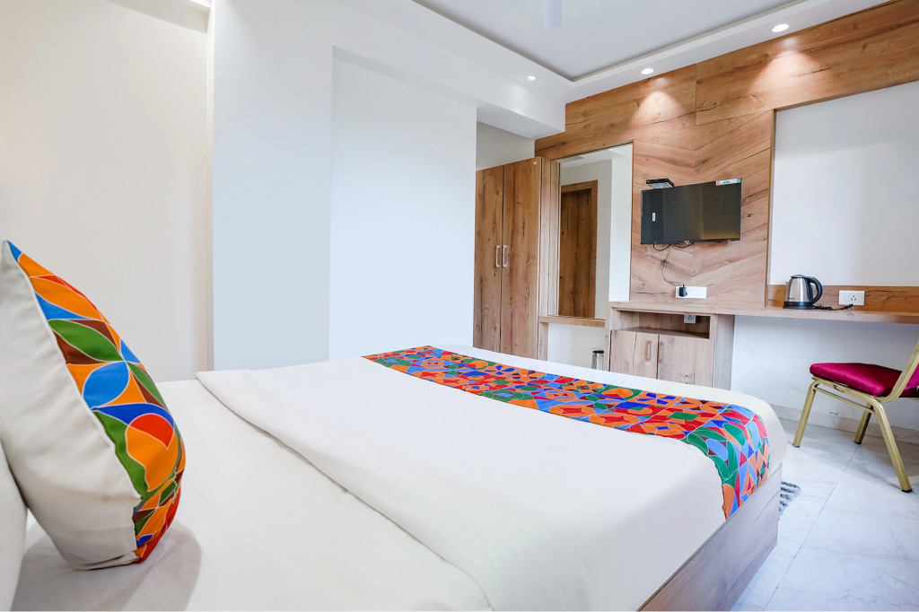 FabHotel Pancharatna Regency - Nr Medicover Hospital