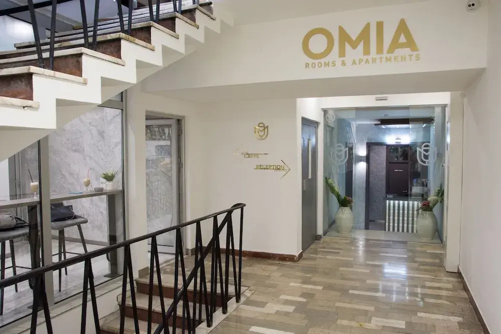Omia