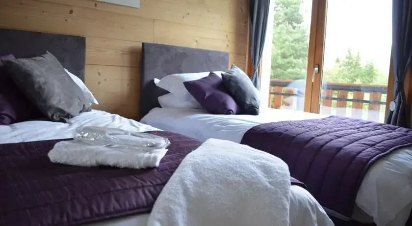 Chalet blanc bleu
