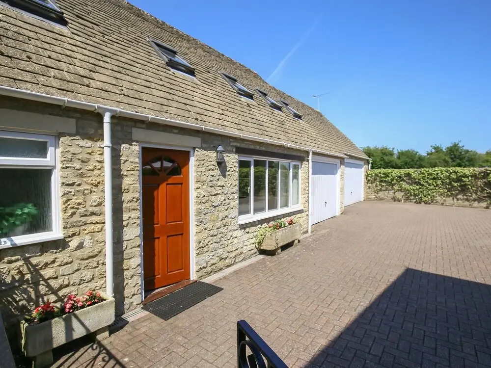 Courtyard Cottage