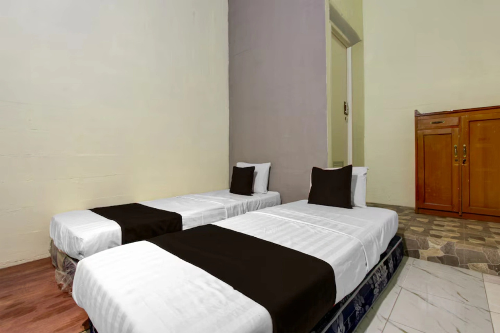 Hotel O near Ahmad Yani International Airport formerly North Bay Residence