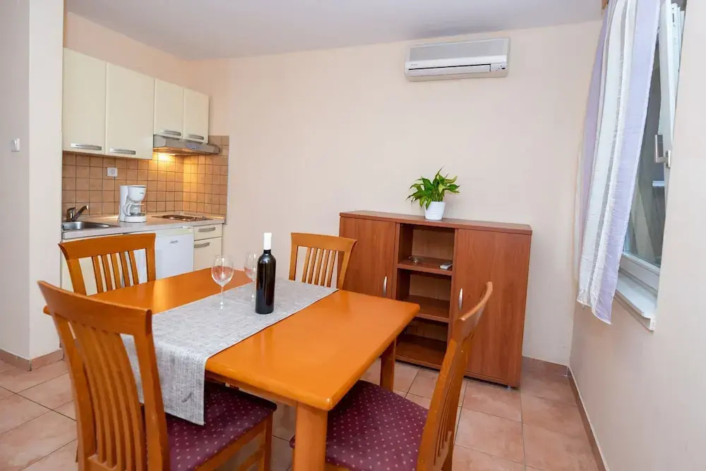 Kozarica Apartments