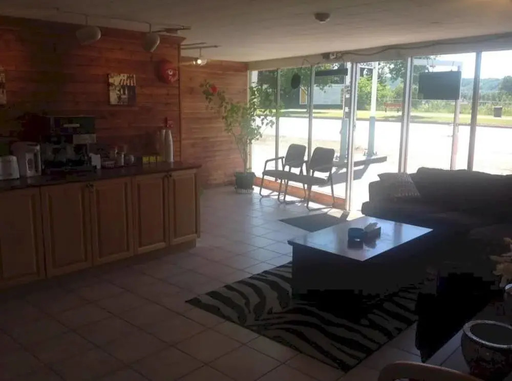 Cedars Motel
