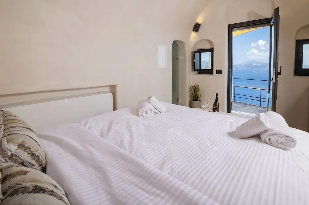 One of One Suites