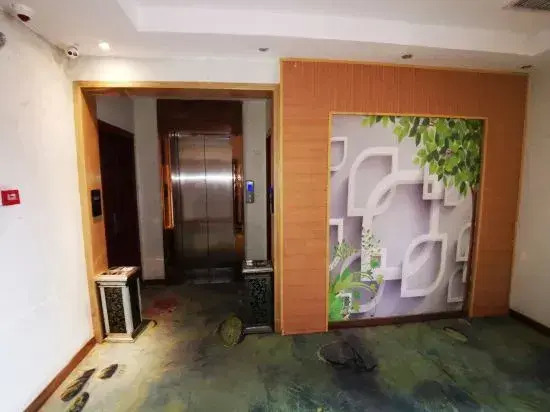 Sheqi Jinyuan Electric Sports Hotel