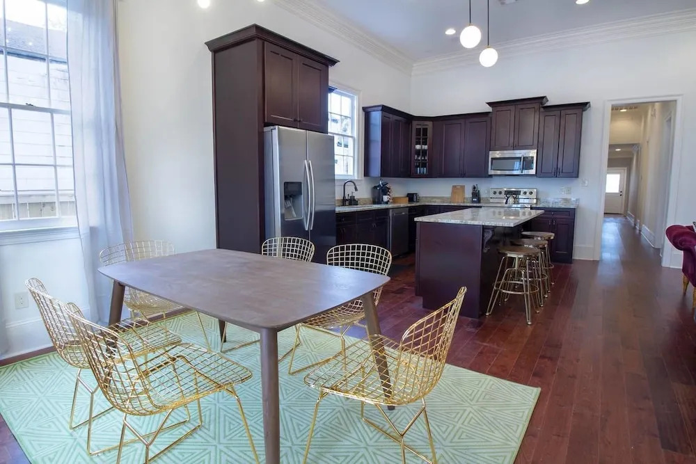 Impressive 3br/2.5ba in Historic Treme by Domio