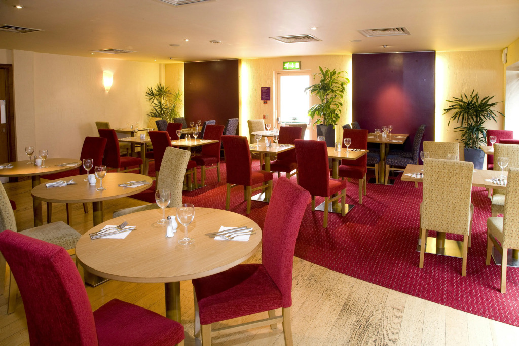 Premier Inn Watford Central