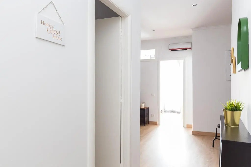 Lovely and Convenient Sagrada Familia Apartment
