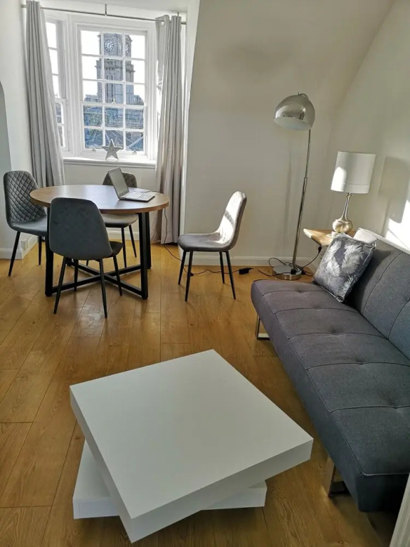 Silver City Apartments, Historic Apartment