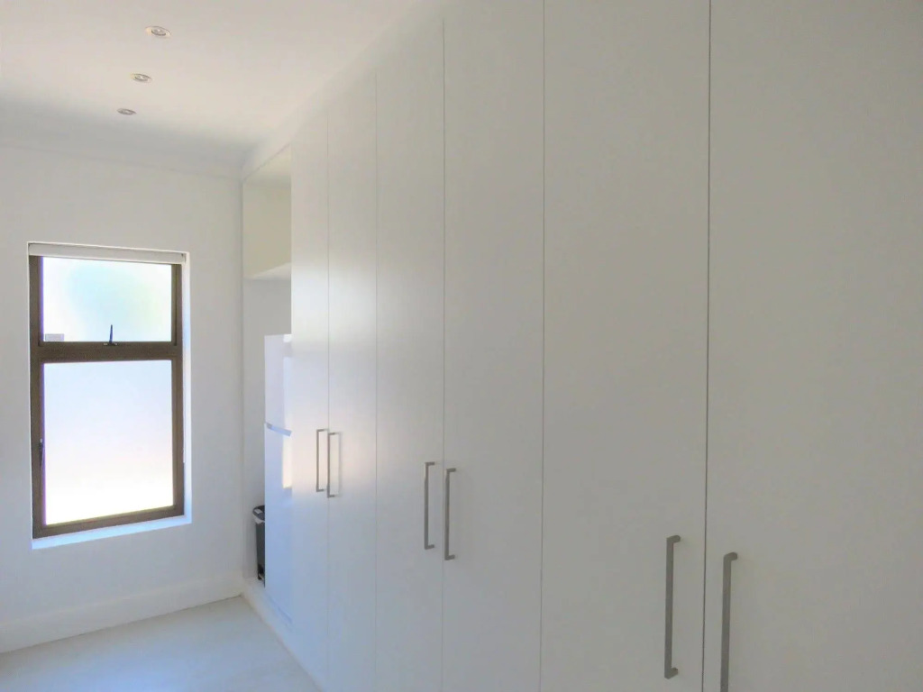 OCEAN BREEZE SUNSET BEACH - Boutique Guesthouse - Cape Town